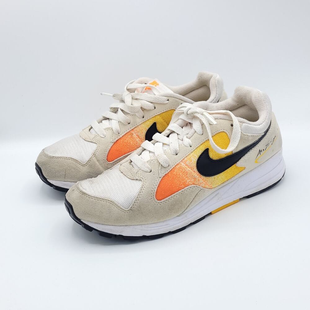 Nike air skylon ll  White Black amarillo AO4540-101 women's size 7.5